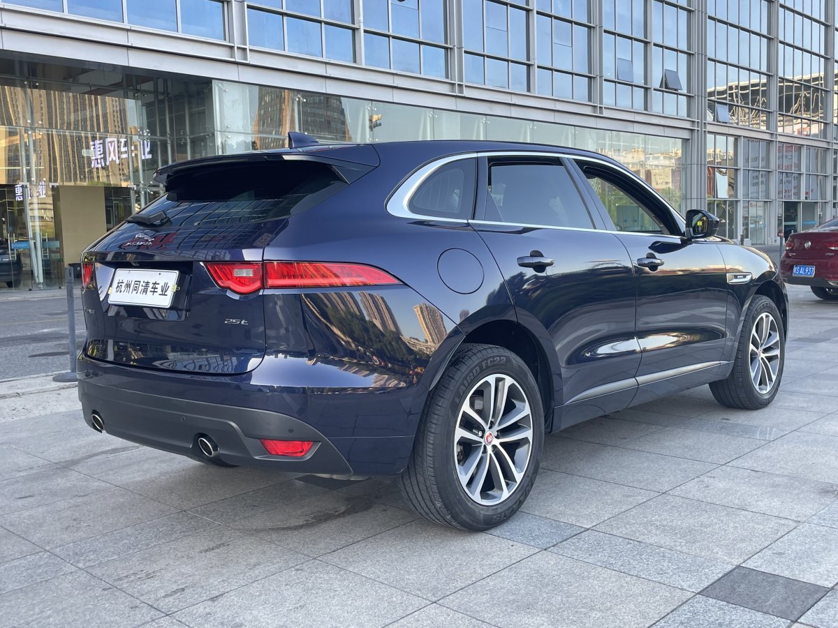 2017年9月捷豹 F-PACE  2016款 2.0T 兩驅(qū)R-Sport運動版