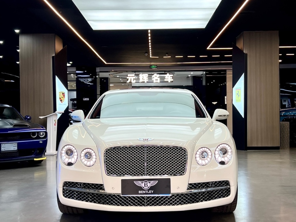 賓利 飛馳  2016款 4.0T V8 標(biāo)準(zhǔn)版圖片