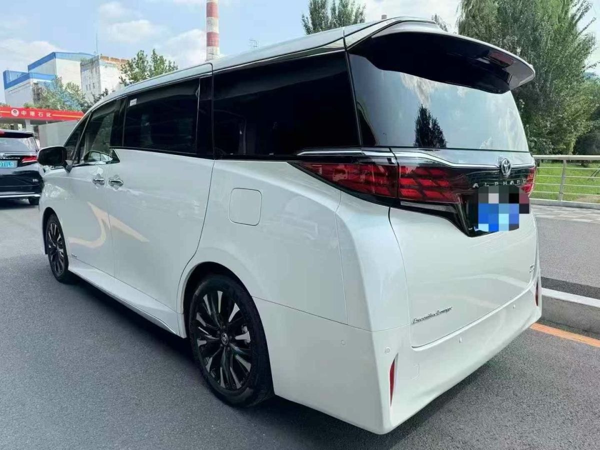 豐田 埃爾法  2024款 雙擎 2.5L 尊貴版圖片