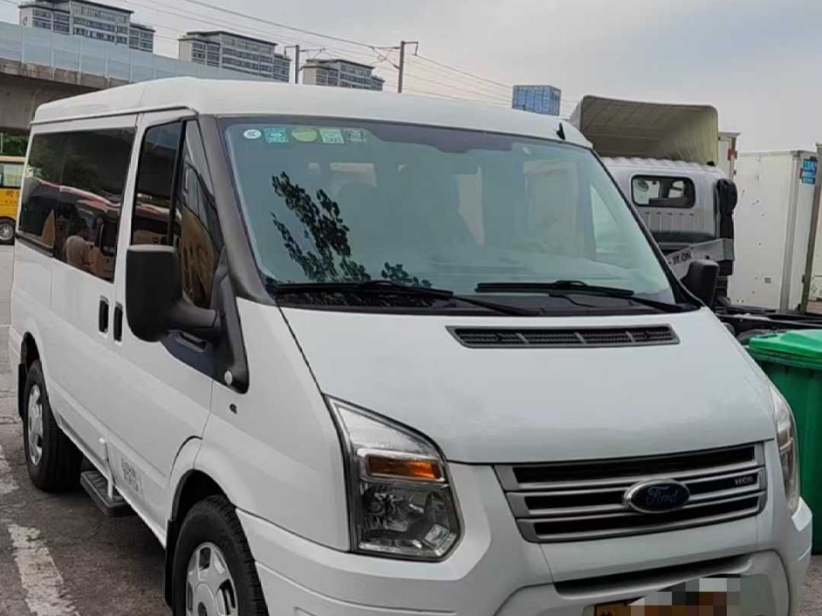 福特 經(jīng)典全順  2016款 2.4L汽油短軸10座低頂多功能車4G69S4N圖片