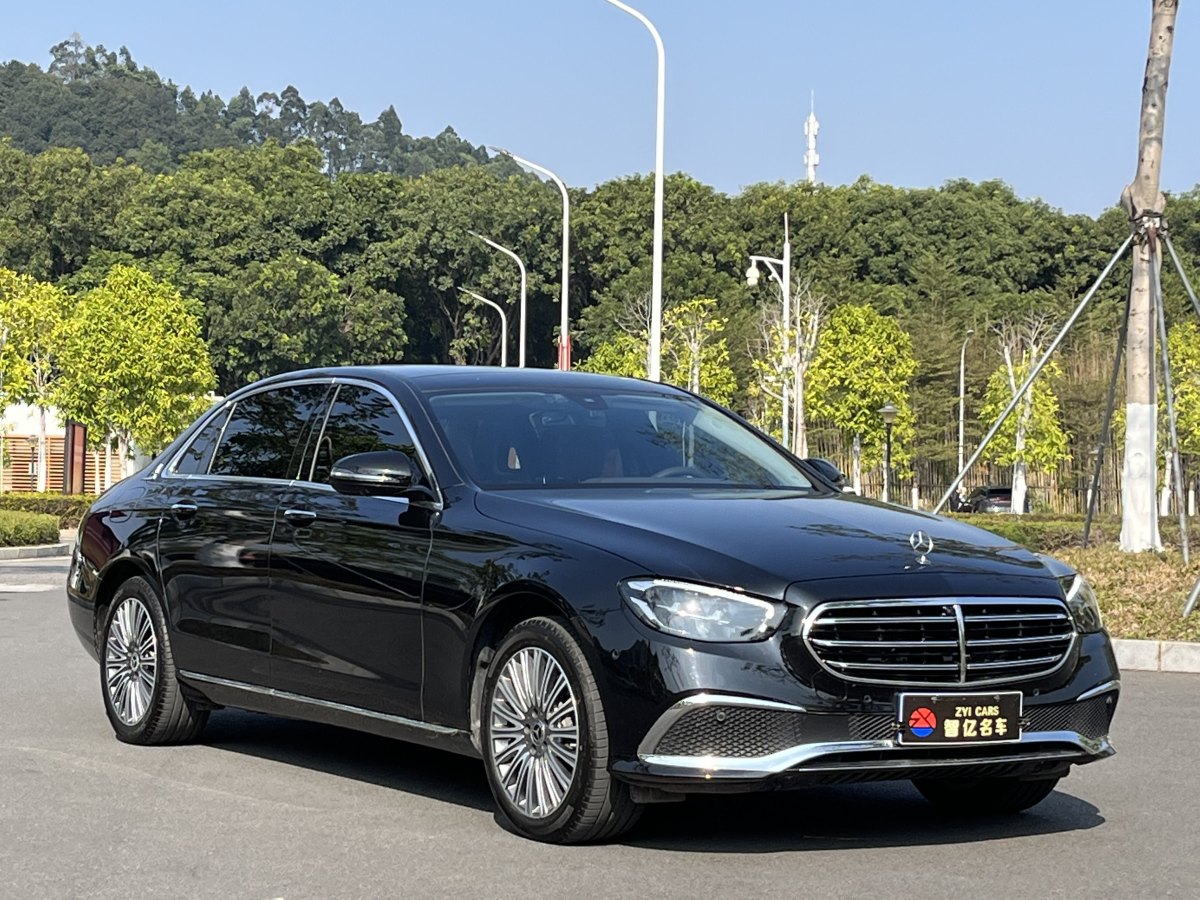 奔馳 奔馳E級(jí)  2023款 改款 E 300 L 豪華型圖片