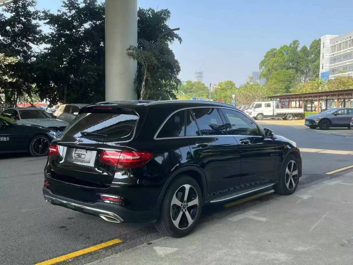 2019年7月奔馳 奔馳A級(jí)  2019款  A 220 L 4MATIC 運(yùn)動(dòng)轎車(chē)