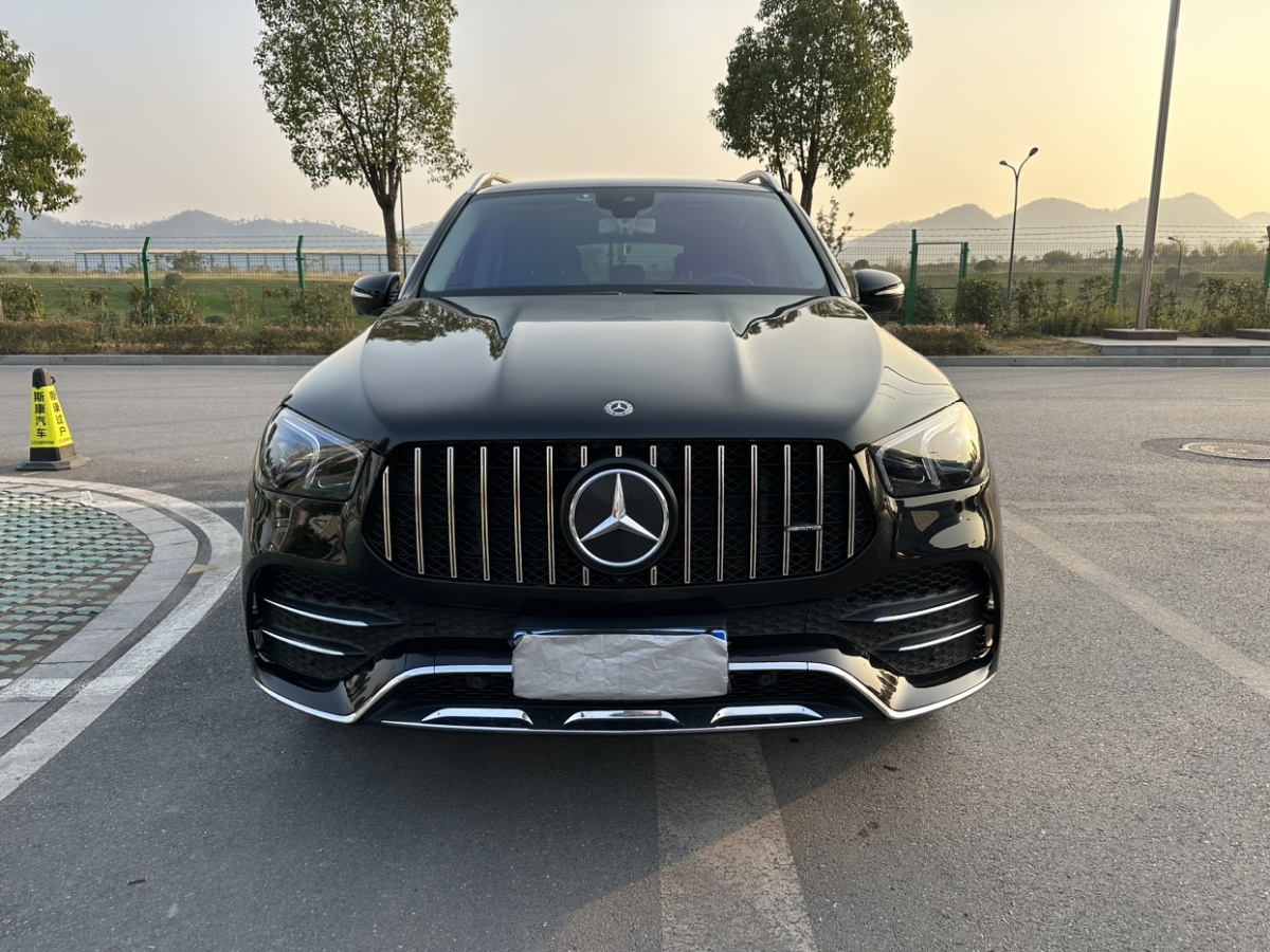 奔馳 奔馳GLE  2020款 改款 GLE 450 4MATIC 時(shí)尚型圖片