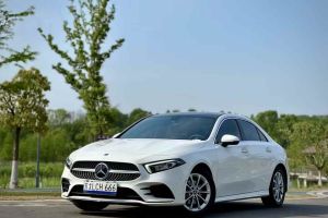 奔馳A級(jí) 奔馳 A 220 4MATIC