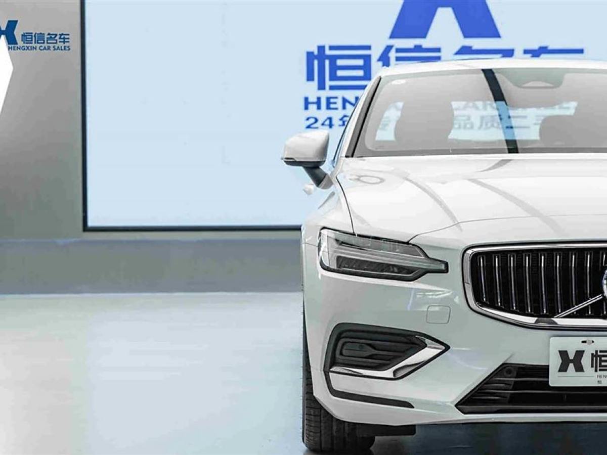 2024年6月沃爾沃 S60L  2024款 B4 智遠(yuǎn)豪華版