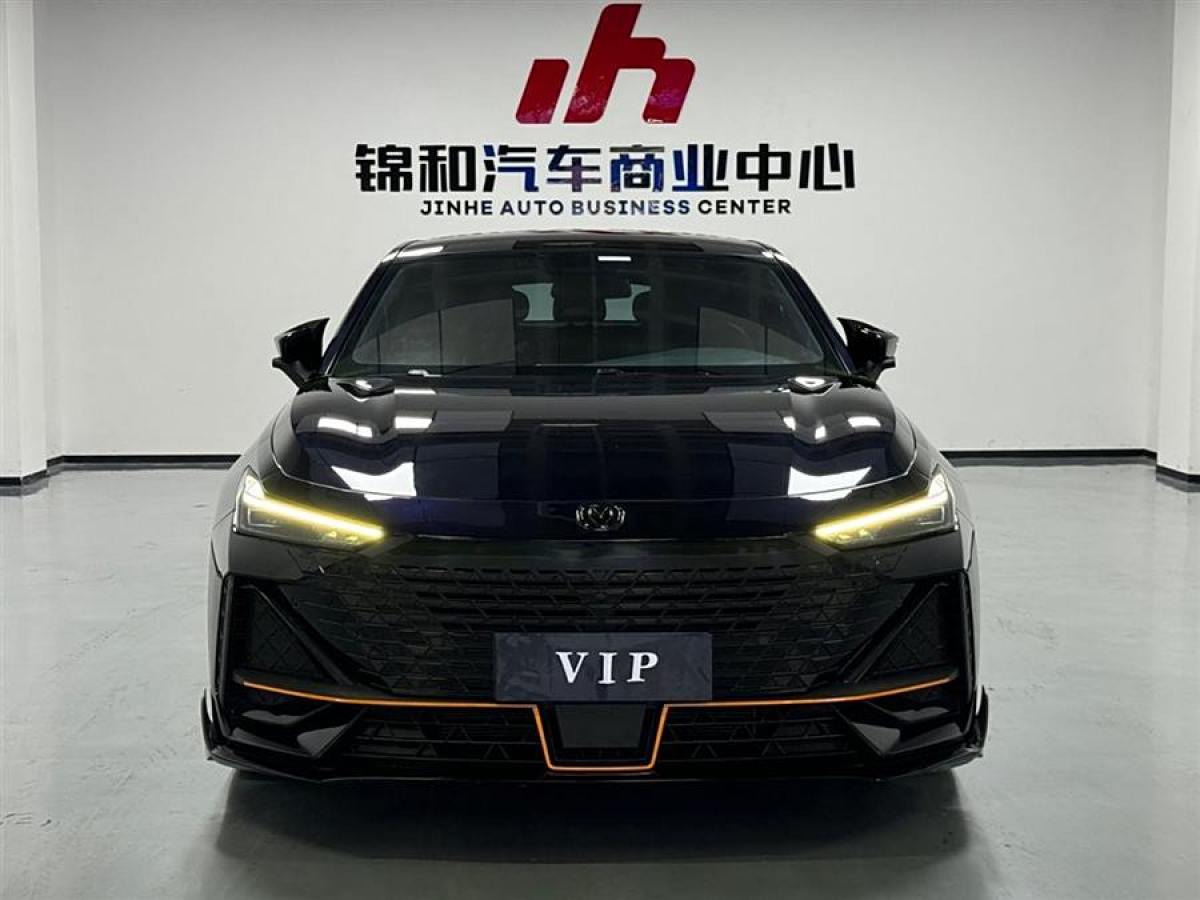 2022年6月長安 長安UNI-V  2022款 1.5T 運(yùn)動版