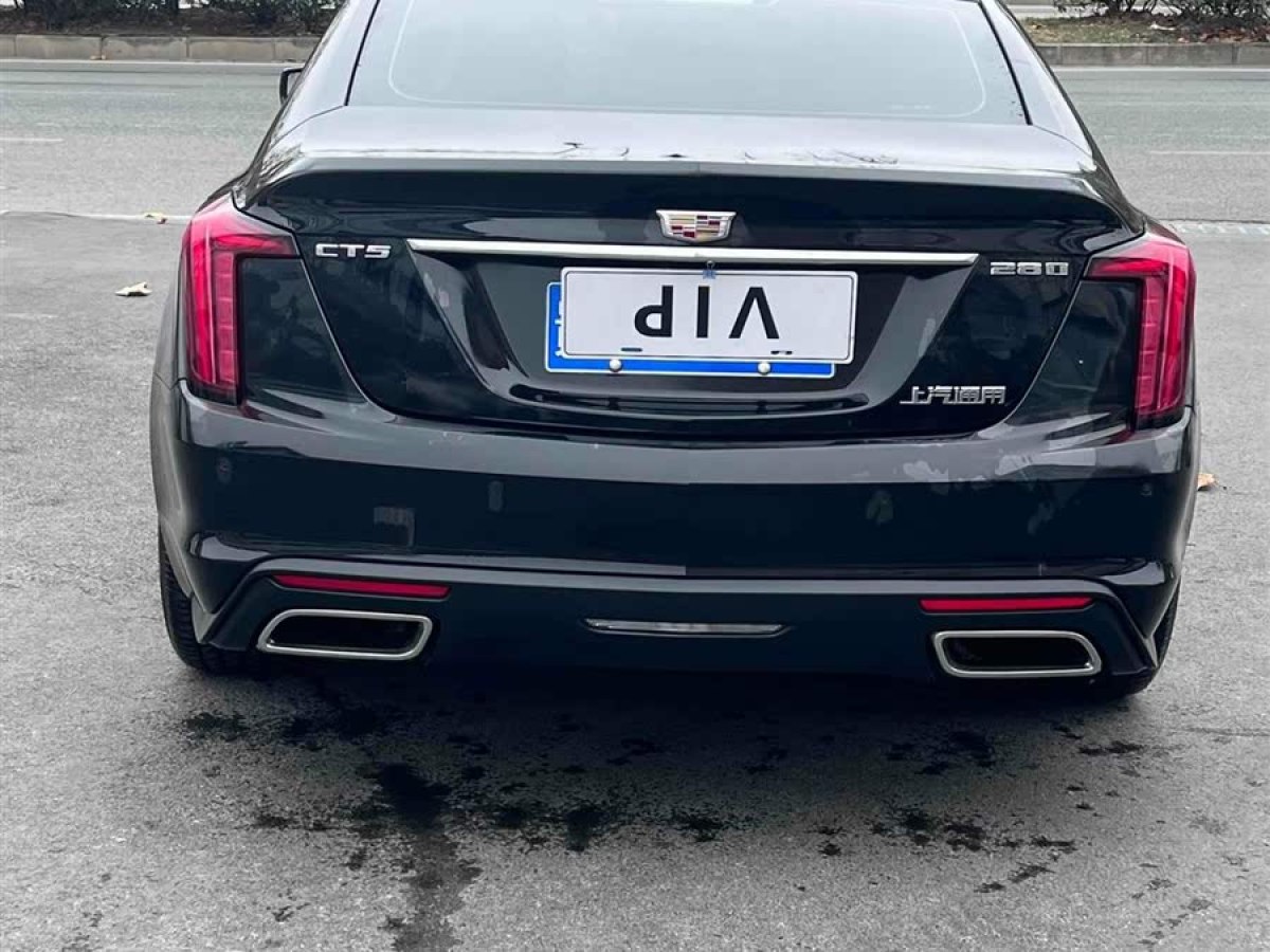 凱迪拉克 CT5  2023款 28T 豪華型（標(biāo)準(zhǔn)版）圖片