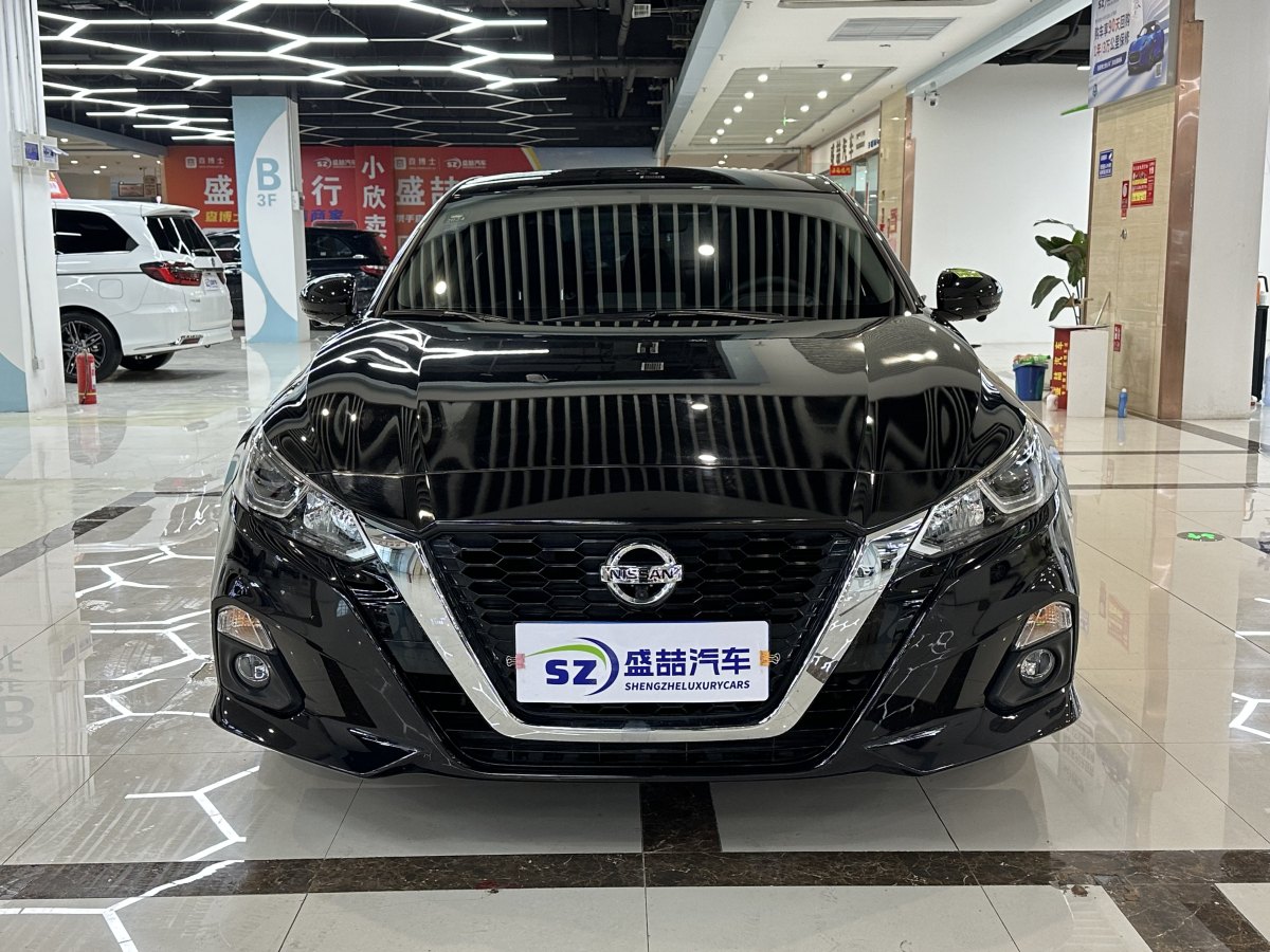 日產(chǎn) 天籟  2020款 改款 2.0L XE 時尚版圖片