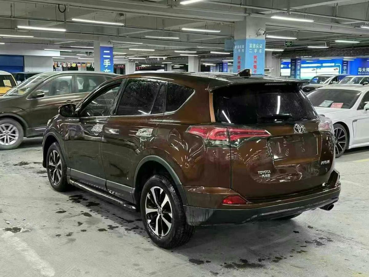 豐田 RAV4 圖片