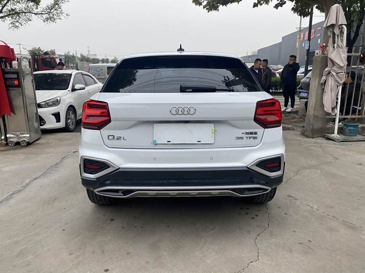 奧迪 奧迪Q2L  2022款 35 TFSI 時(shí)尚致雅型圖片