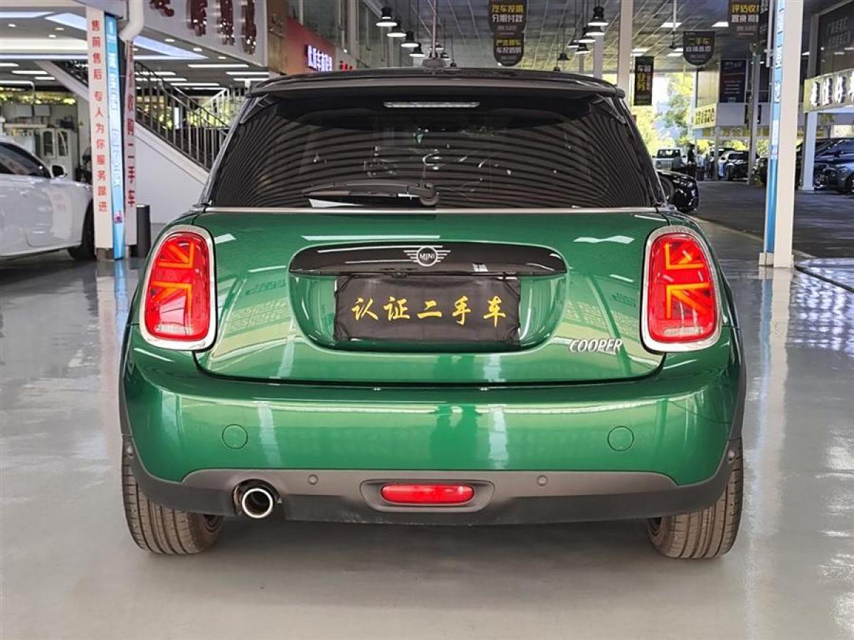 MINI MINI  2021款 1.5T COOPER 藝術(shù)家圖片