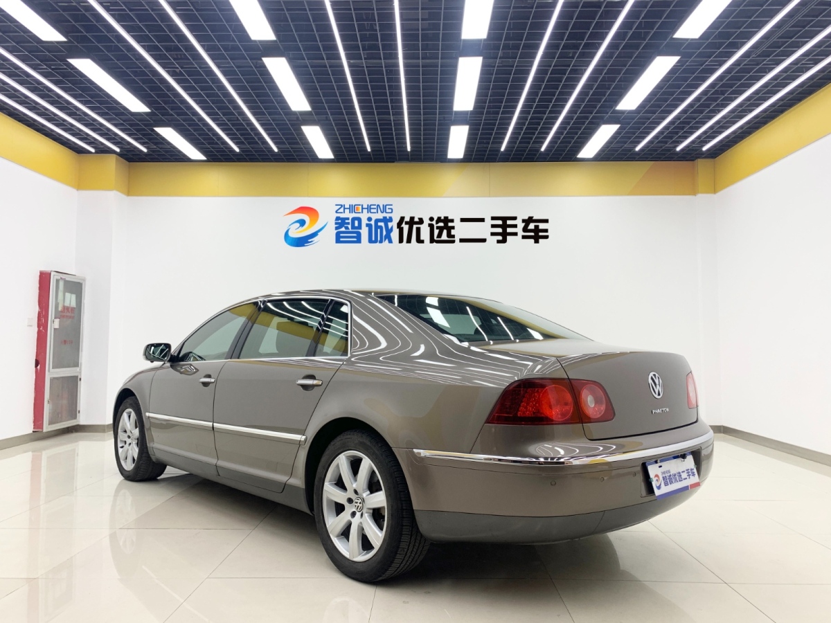 大眾 輝騰  2009款 3.6L V6 5座加長舒適版圖片