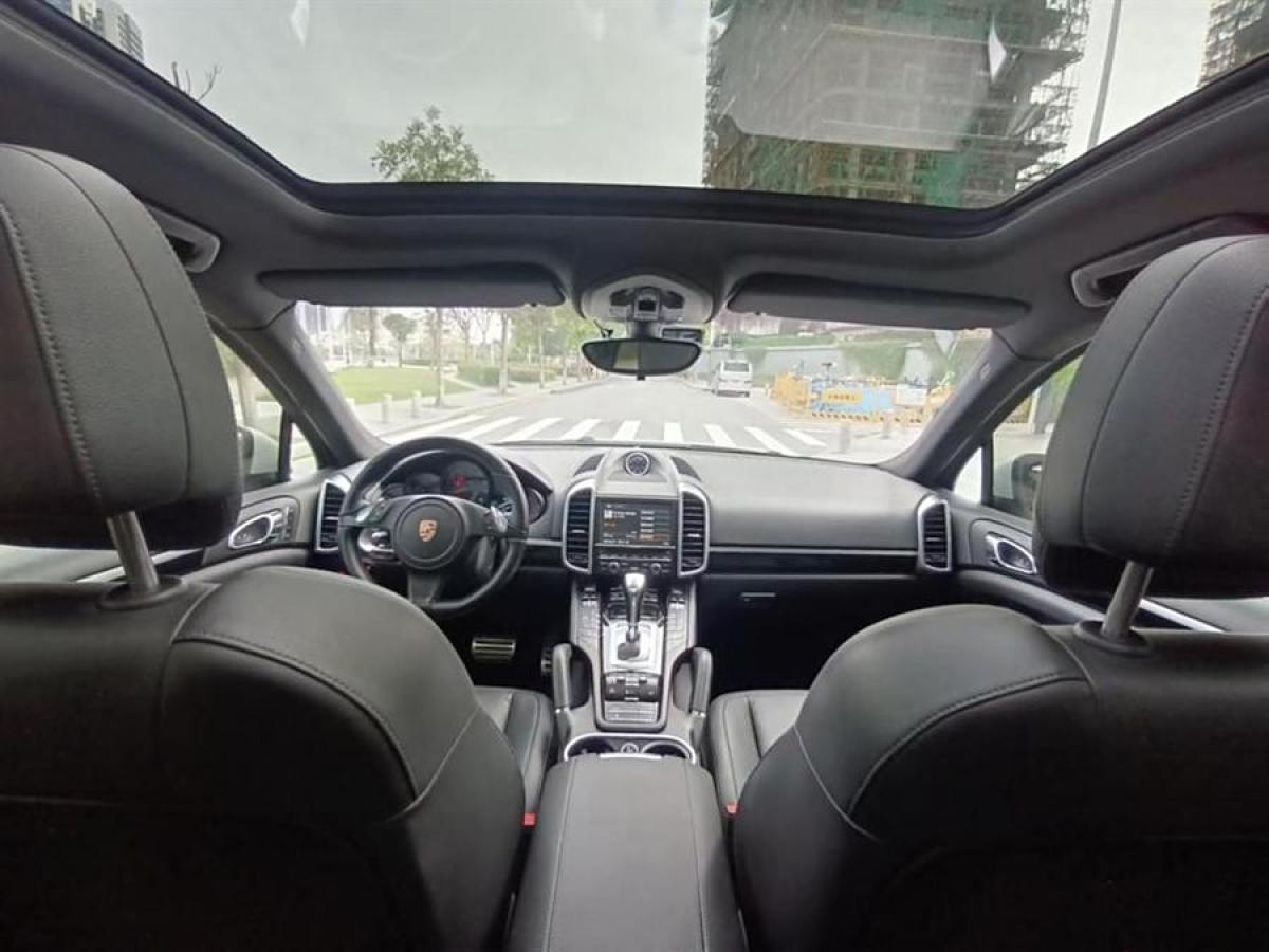 保時(shí)捷 Cayenne  2014款 Cayenne Platinum Edition 3.0T圖片