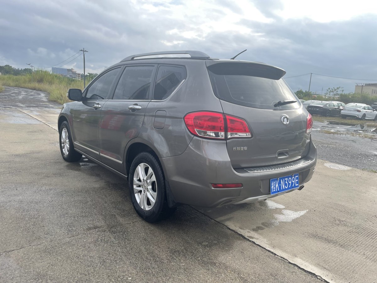 哈弗 H6  2011款 2.0L 手動兩驅(qū)精英型圖片