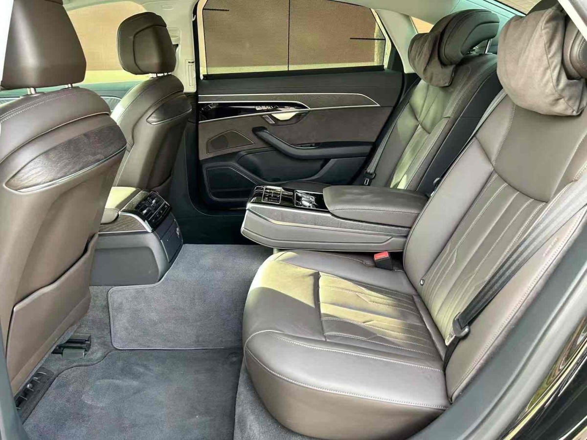 奧迪 奧迪A8  2023款 A8L 45 TFSI quattro 豪華型圖片