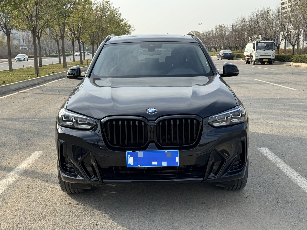 寶馬 寶馬X3  2022款 改款 xDrive30i 領(lǐng)先型 M曜夜套裝圖片