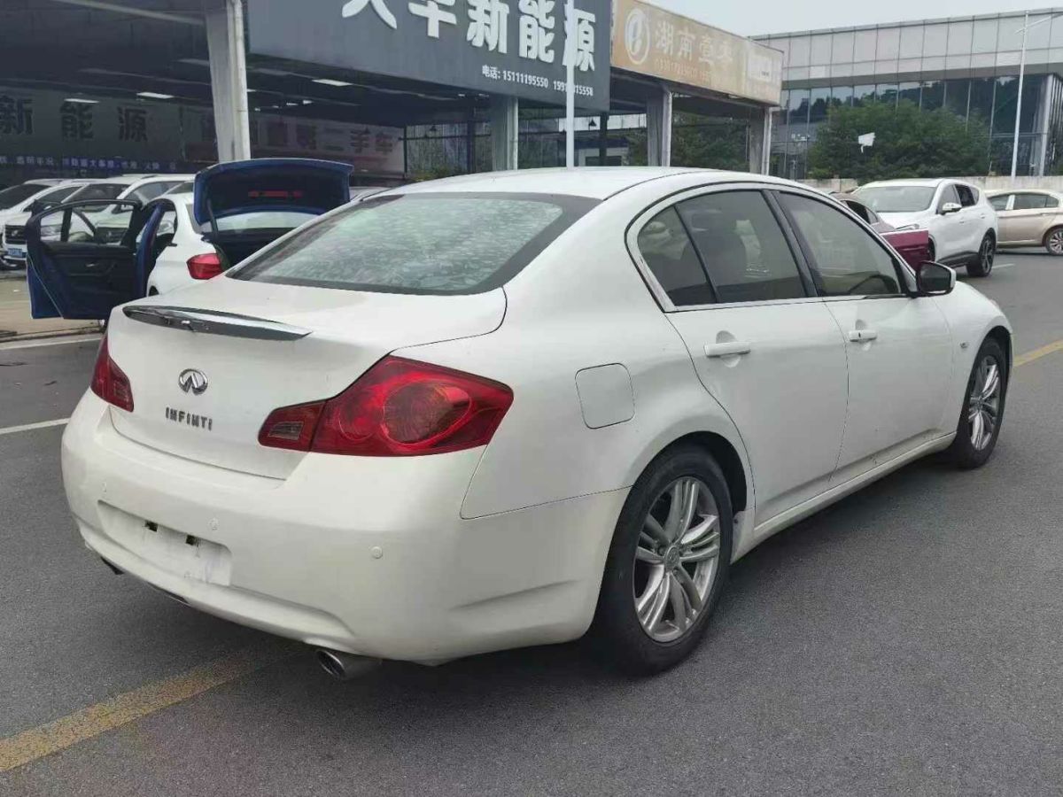 英菲尼迪 Q50  2014款 2.0T 豪華版圖片