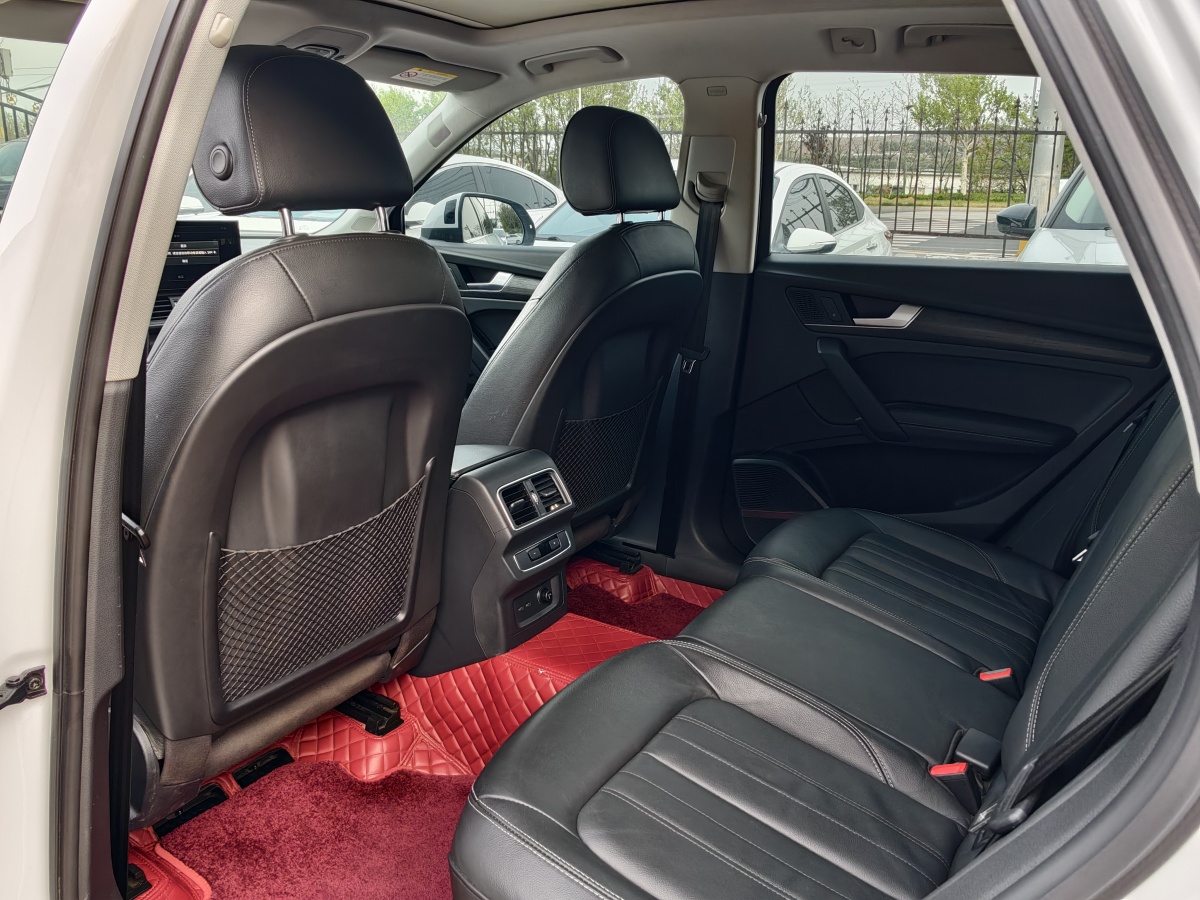 奧迪 奧迪Q5L  2020款 45 TFSI 尊享風(fēng)雅型圖片