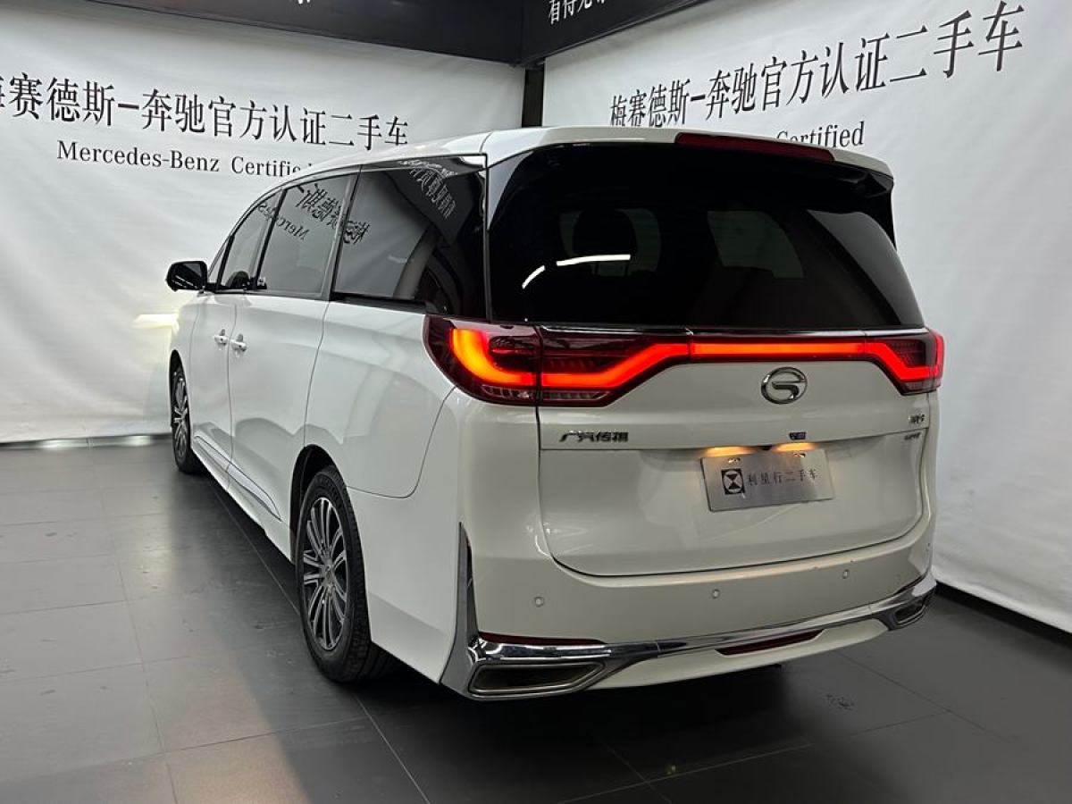 廣汽傳祺 M8  2023款 領(lǐng)秀系列 390T 尊貴版圖片