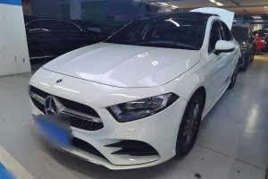 奔馳A級(jí) 奔馳 改款 A 180 L 運(yùn)動(dòng)轎車(chē)
