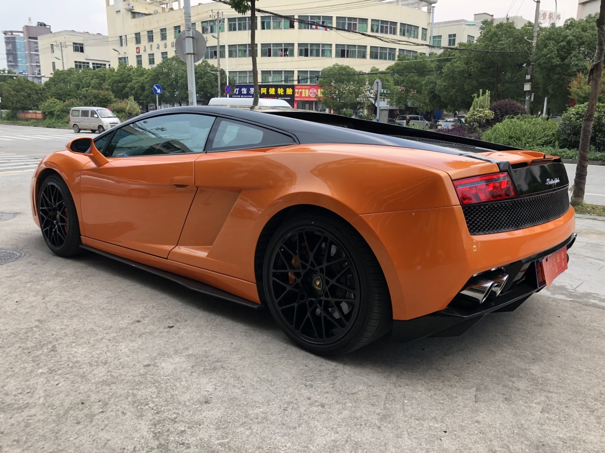 蘭博基尼 Gallardo  2011款 LP 560-4 Bicolore圖片