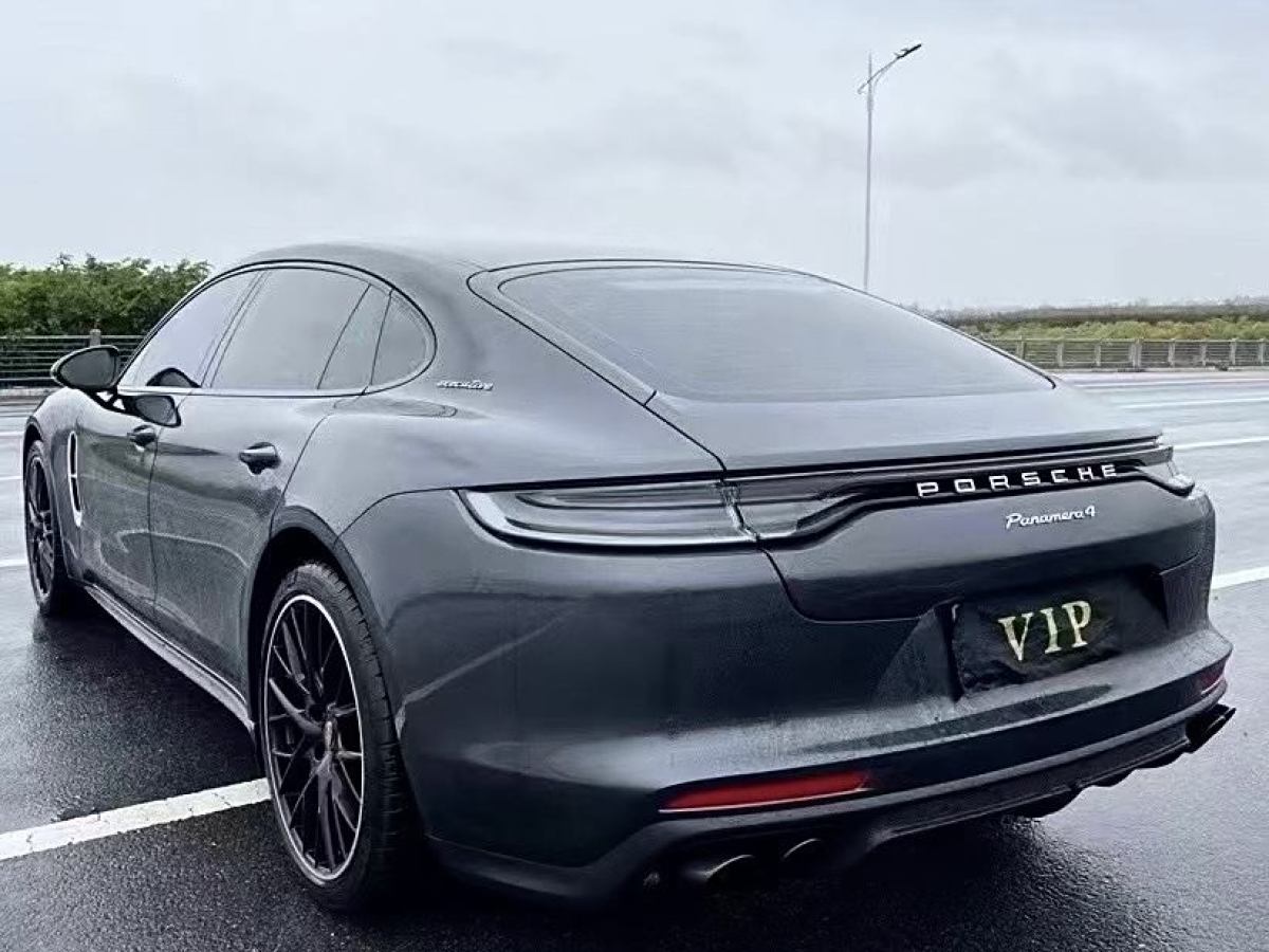 保時(shí)捷 Panamera  2023款 Panamera 4 行政加長(zhǎng)版 2.9T圖片