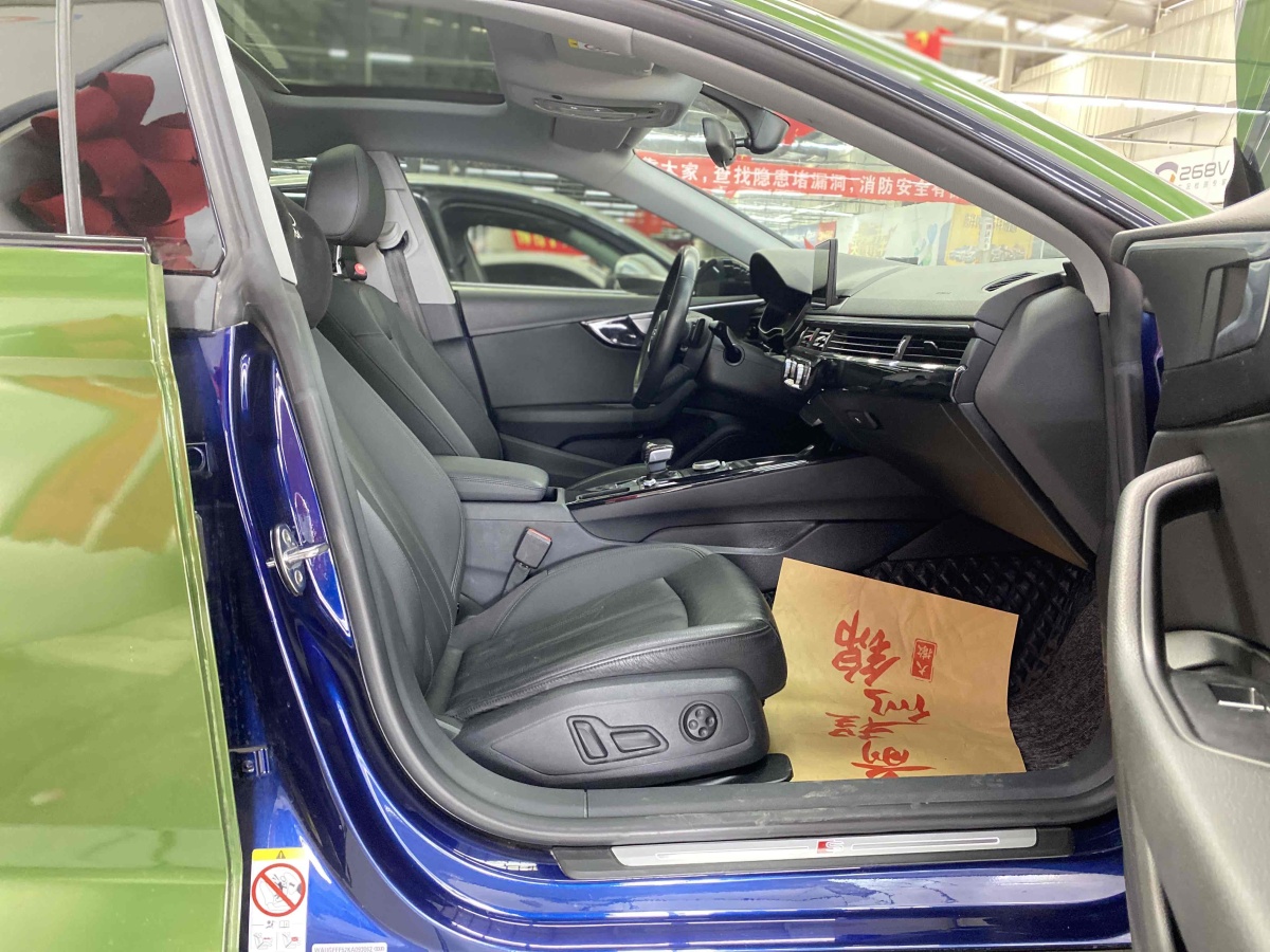 奧迪 奧迪A5  2019款 Sportback 40 TFSI 時(shí)尚型圖片