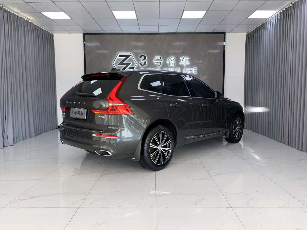 沃爾沃 XC60  2021款 T5 四驅(qū)智遠(yuǎn)豪華版圖片