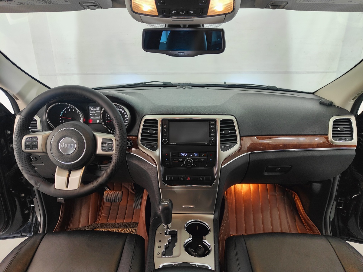 Jeep 大切诺基  2013款 3.6L 舒享导航版图片