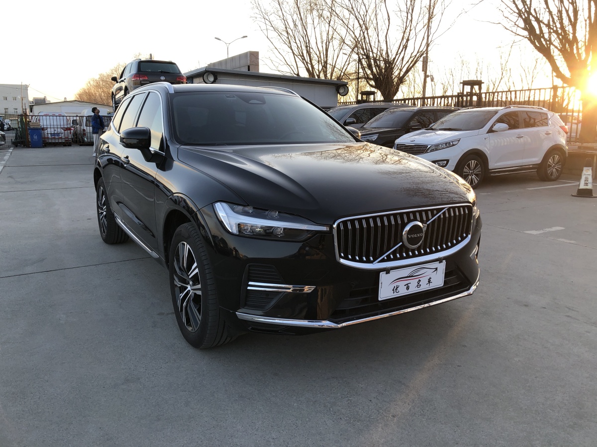 沃爾沃 XC60  2022款 B5 四驅(qū)智遠(yuǎn)豪華版圖片