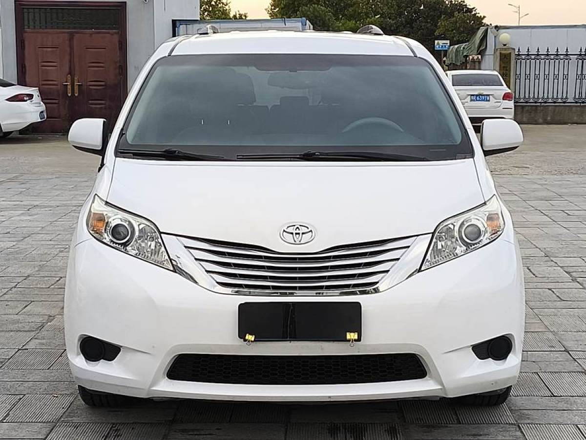 豐田 塞納  2011款 Sienna 2.7L 美規(guī)版圖片