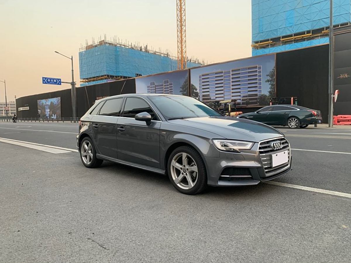 奧迪 奧迪A3  2019款 Sportback 35 TFSI 運(yùn)動(dòng)型 國(guó)VI圖片