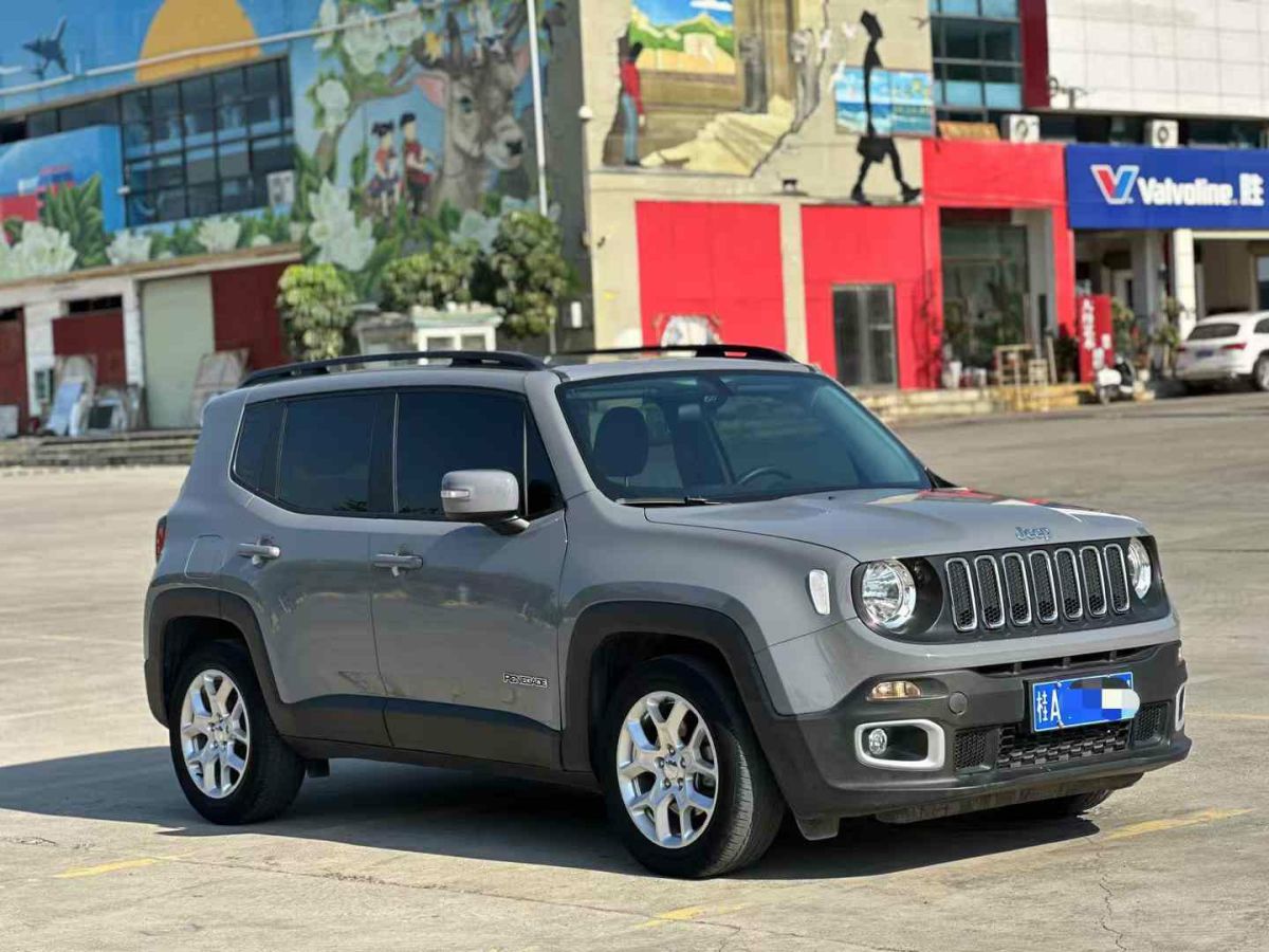 Jeep 自由俠  2019款 220T 自動(dòng)夜鷹版圖片