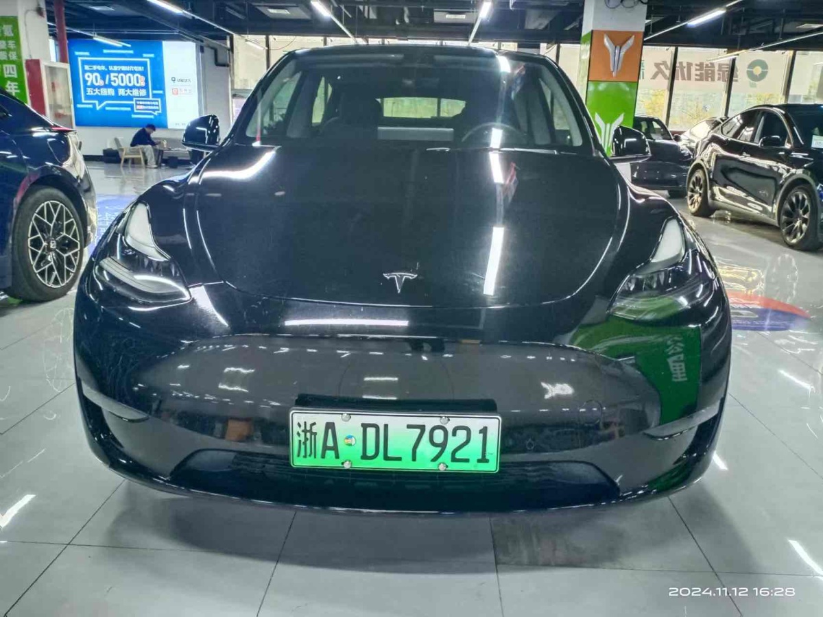 特斯拉 Model 3  2021款 改款 標準續(xù)航后驅升級版圖片