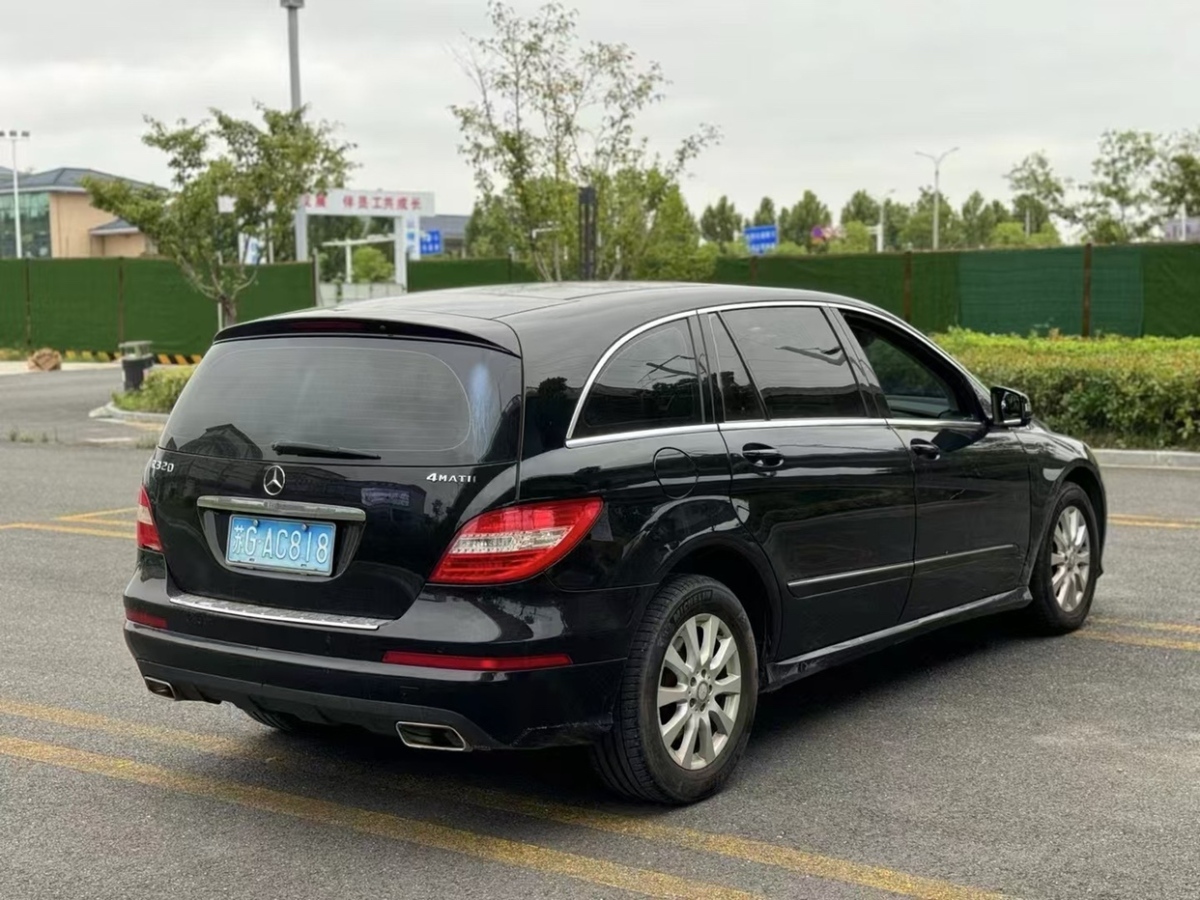 奔驰 奔驰R级  2014款 R 320 4MATIC 商务型图片