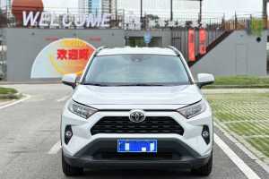 RAV4 豐田 榮放 2.0L CVT兩驅(qū)風(fēng)尚版