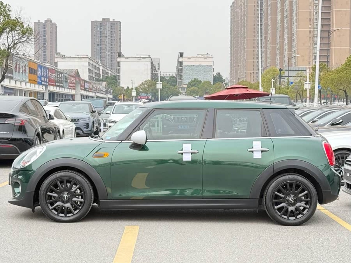 MINI MINI  2016款 1.2T ONE 先鋒派 五門版圖片