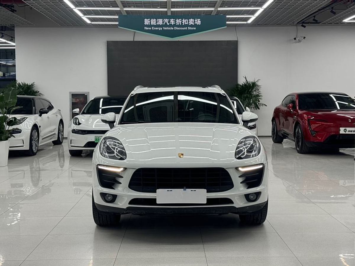 保時(shí)捷 Macan  2016款 Macan 2.0T圖片