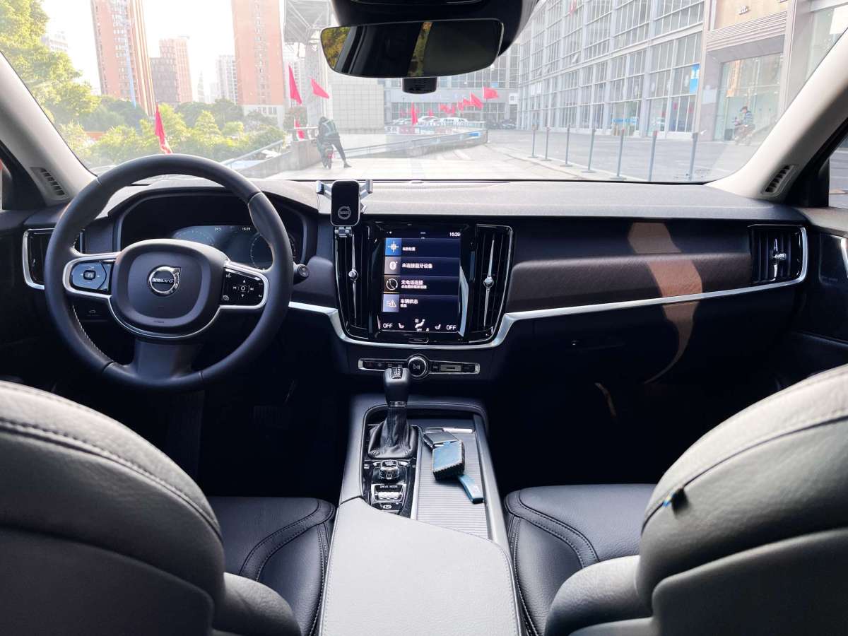 2020年3月沃爾沃 V90  2020款 Cross Country T5 AWD 智遠(yuǎn)版