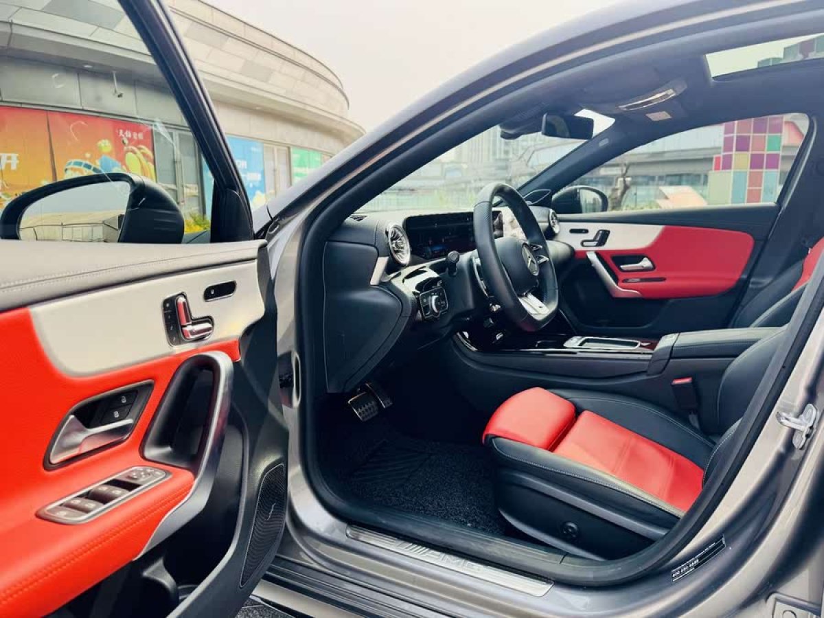 奔馳 奔馳A級AMG  2024款 改款 AMG A 35 4MATIC圖片
