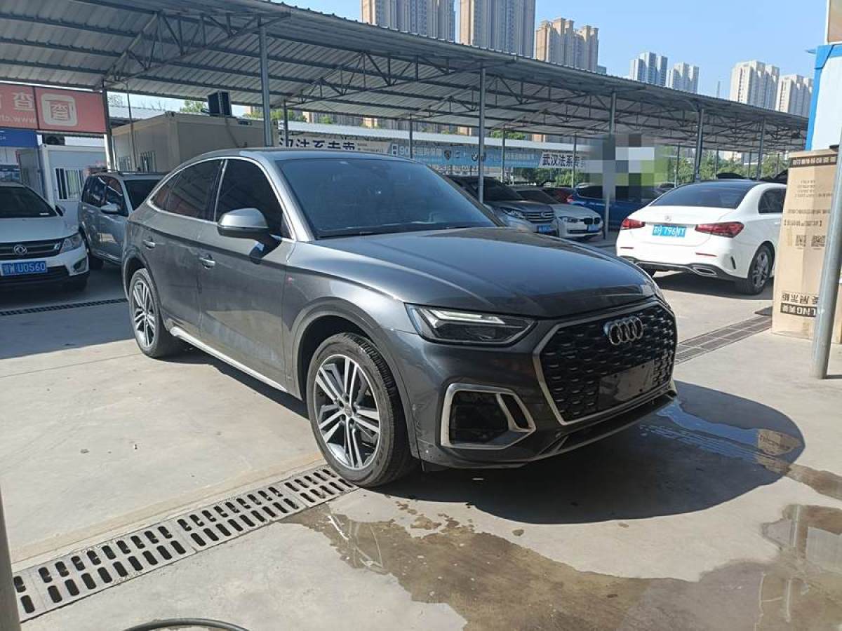 2021年7月奧迪 奧迪Q5L Sportback  2022款 改款 40 TFSI 時尚型