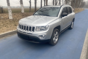 指南者 Jeep 2.0L 兩驅(qū)運(yùn)動(dòng)版