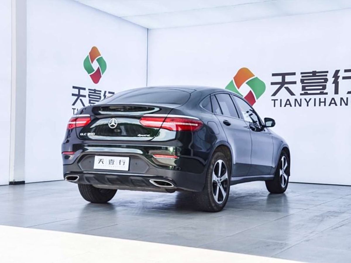 奔馳 奔馳GLC  2023款 GLC 300 4MATIC 轎跑SUV圖片