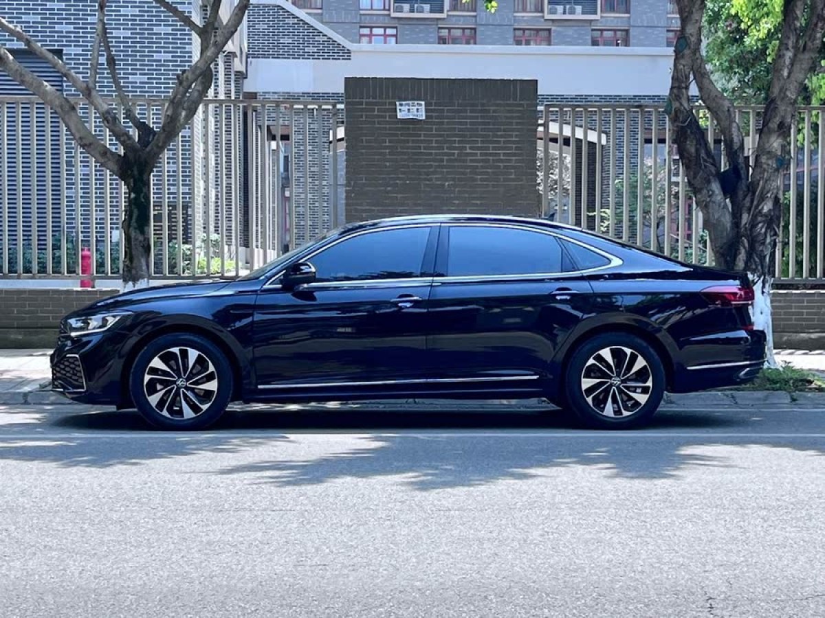 大眾 帕薩特  2022款 330TSI 星空精英版圖片