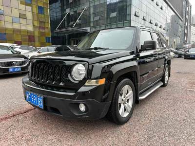 2014年7月 Jeep 自由客(進口) 2.0L 運動增強版圖片