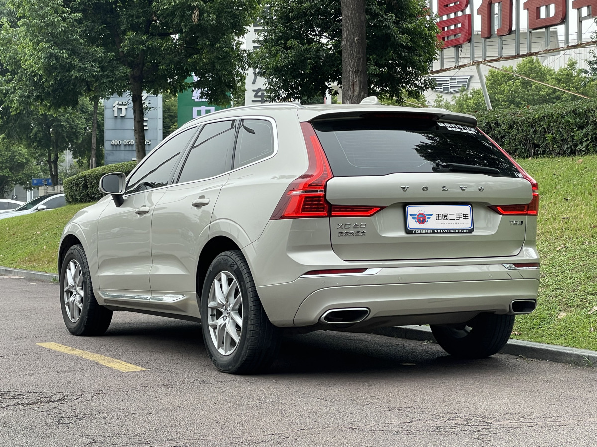 沃爾沃 XC60  2020款 T5 四驅(qū)智逸豪華版圖片