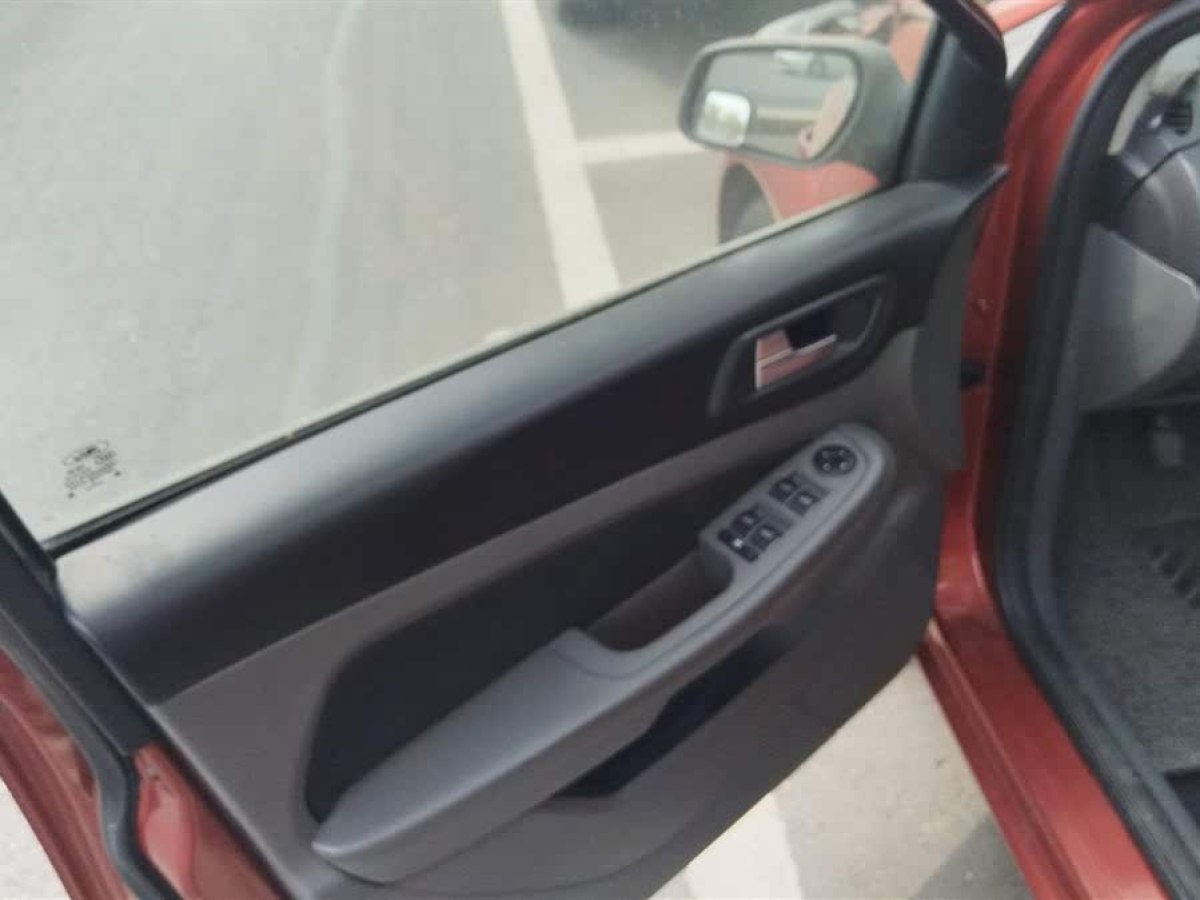 福特 ?？怂? 2013款 兩廂經典 1.8L 手動基本型圖片