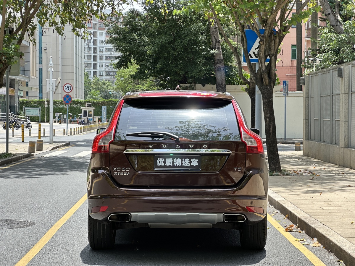 沃爾沃 XC60  2015款 T5 智進(jìn)版圖片