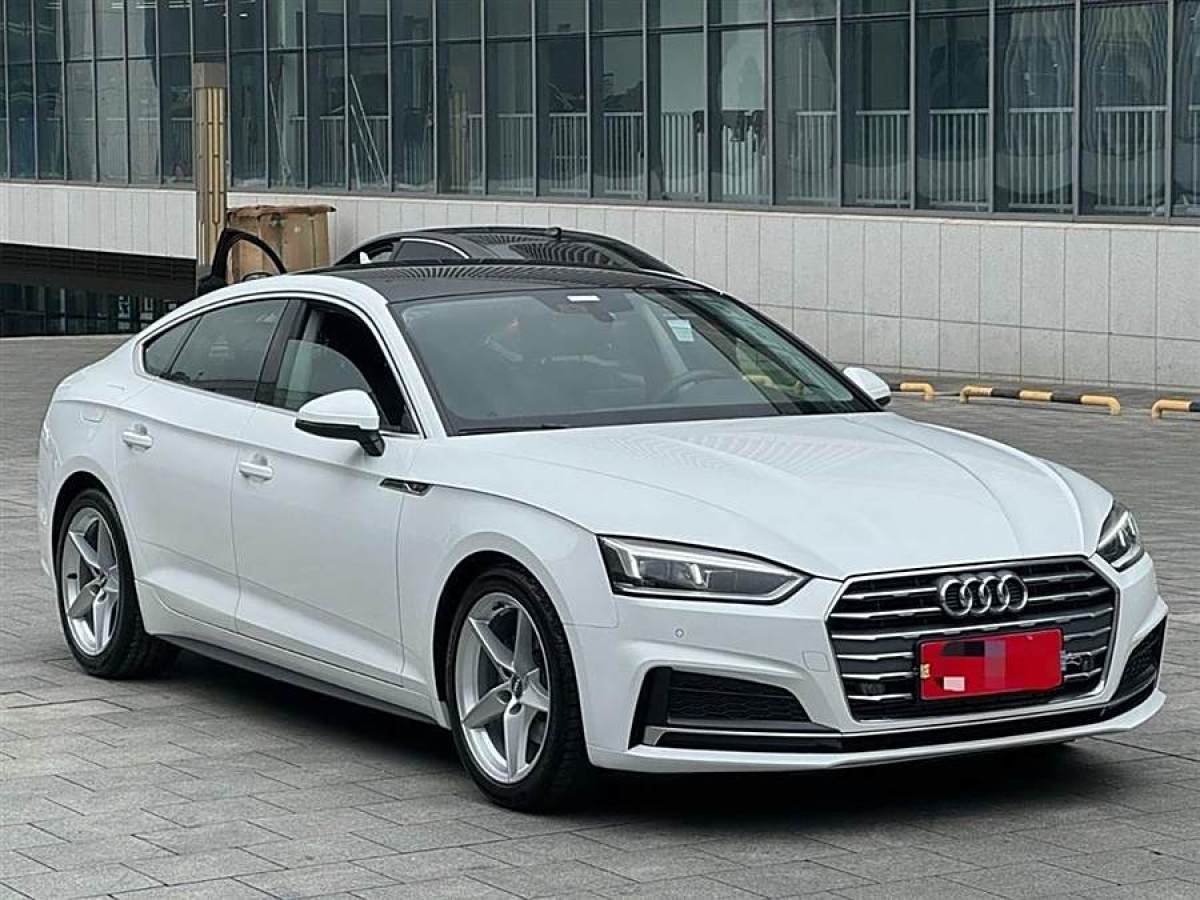 奧迪 奧迪A5  2017款 Sportback 40 TFSI 時(shí)尚型圖片