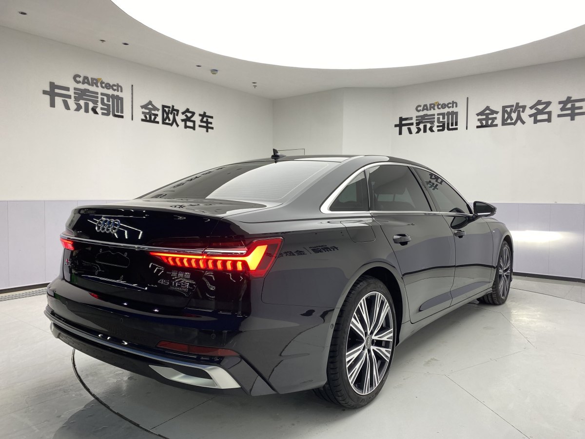 奧迪 奧迪A6L  2024款 45 TFSI quattro 臻選動(dòng)感型圖片